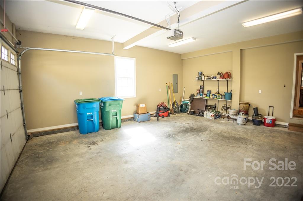 46 Helen Holcombe Way Candler NC 28715
