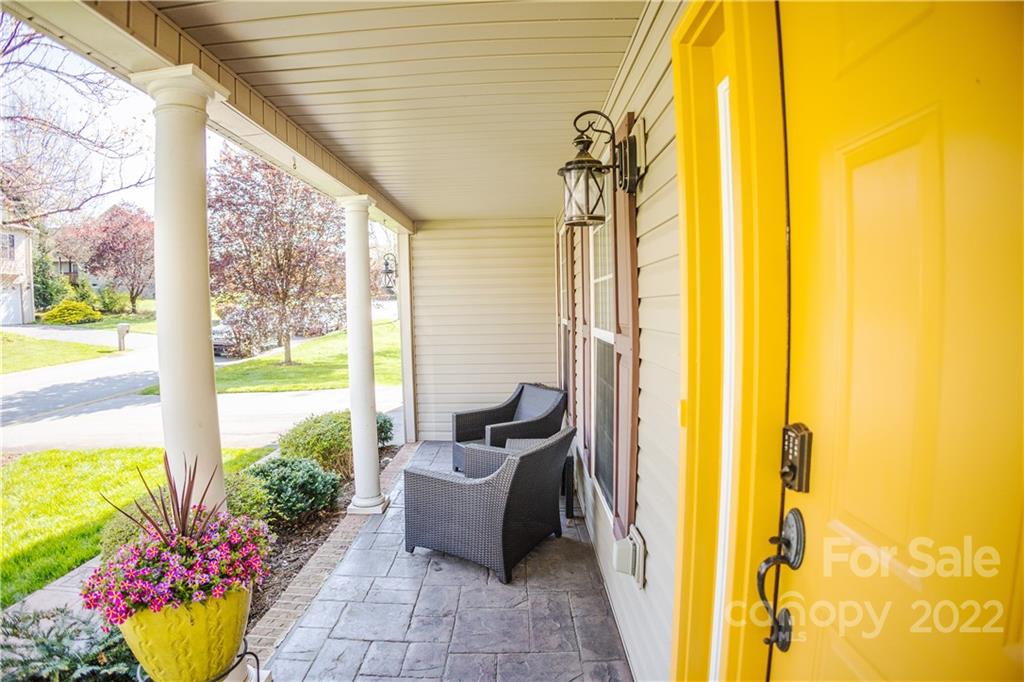 46 Helen Holcombe Way Candler NC 28715