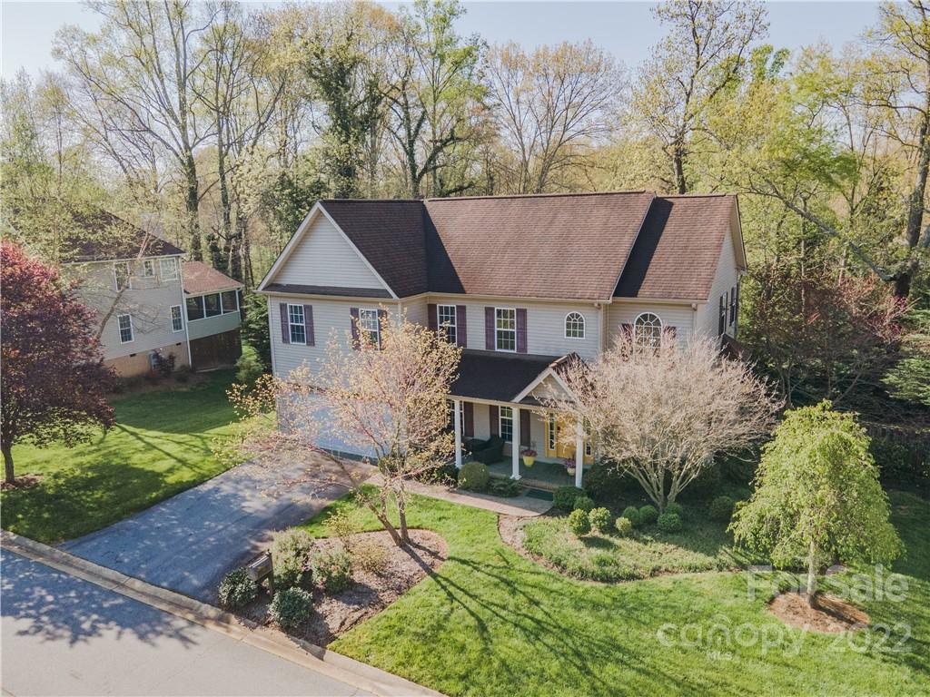 46 Helen Holcombe Way Candler NC 28715