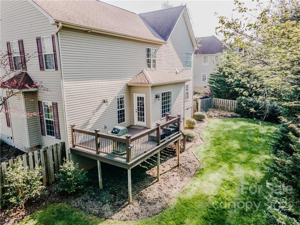 46 Helen Holcombe Way Candler NC 28715