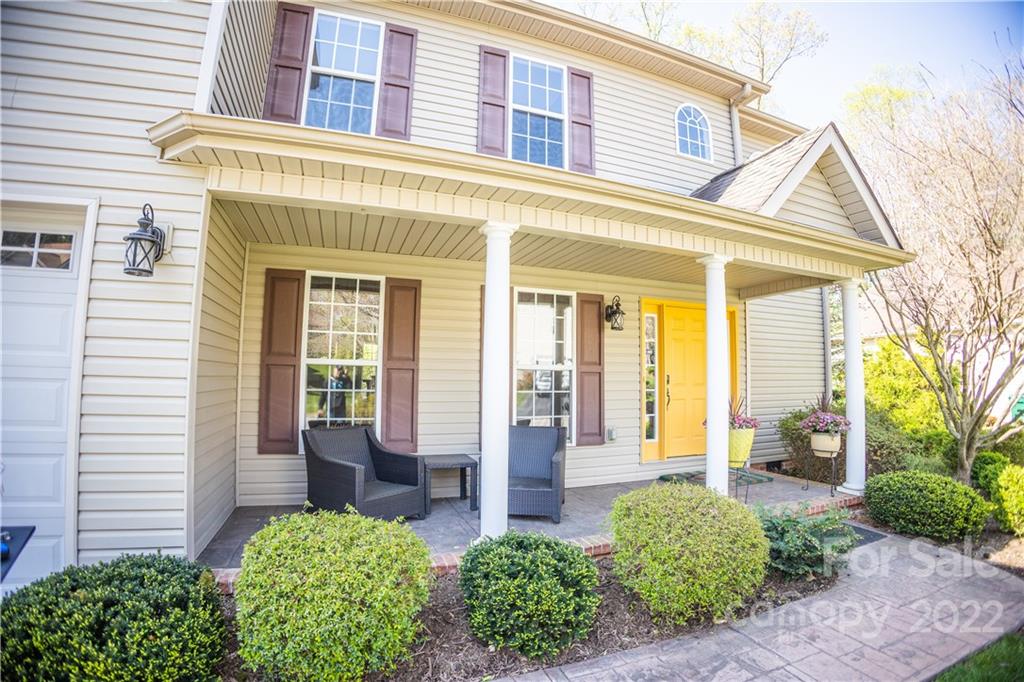 46 Helen Holcombe Way Candler NC 28715
