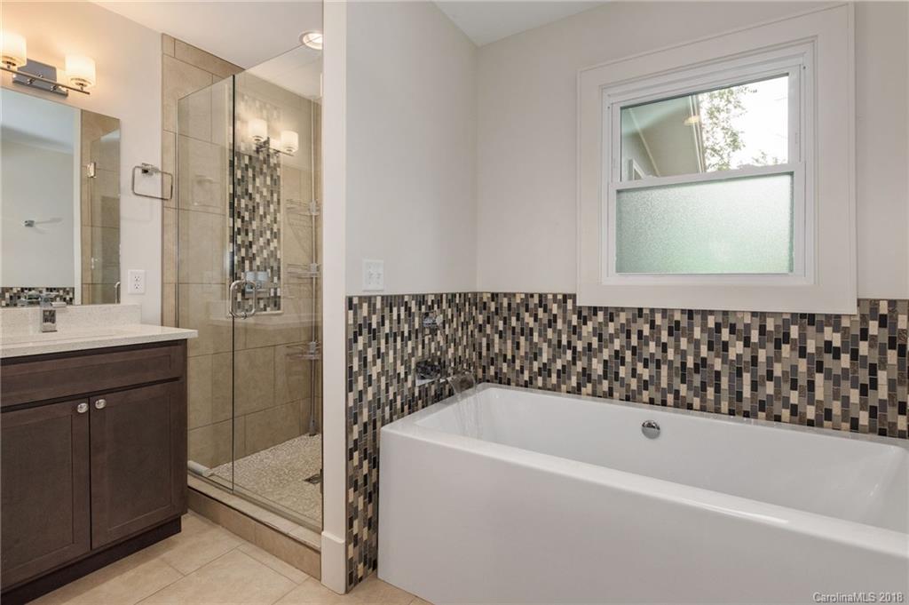 19 Red Oak Road Asheville NC 28804