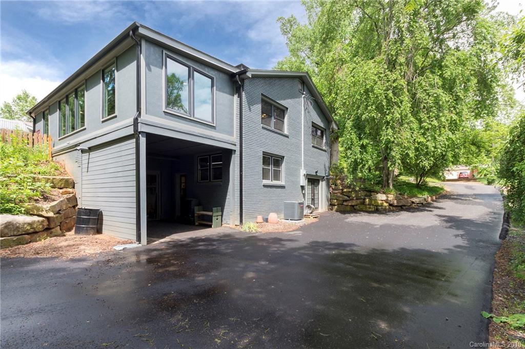 19 Red Oak Road Asheville NC 28804
