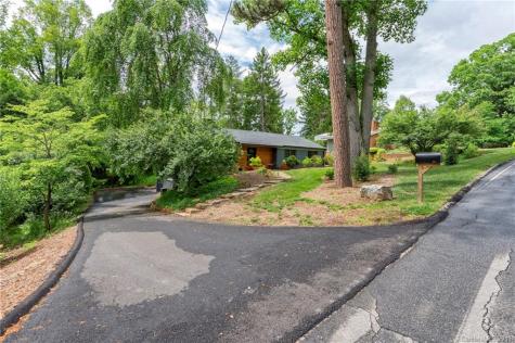 19 Red Oak Road Asheville NC 28804