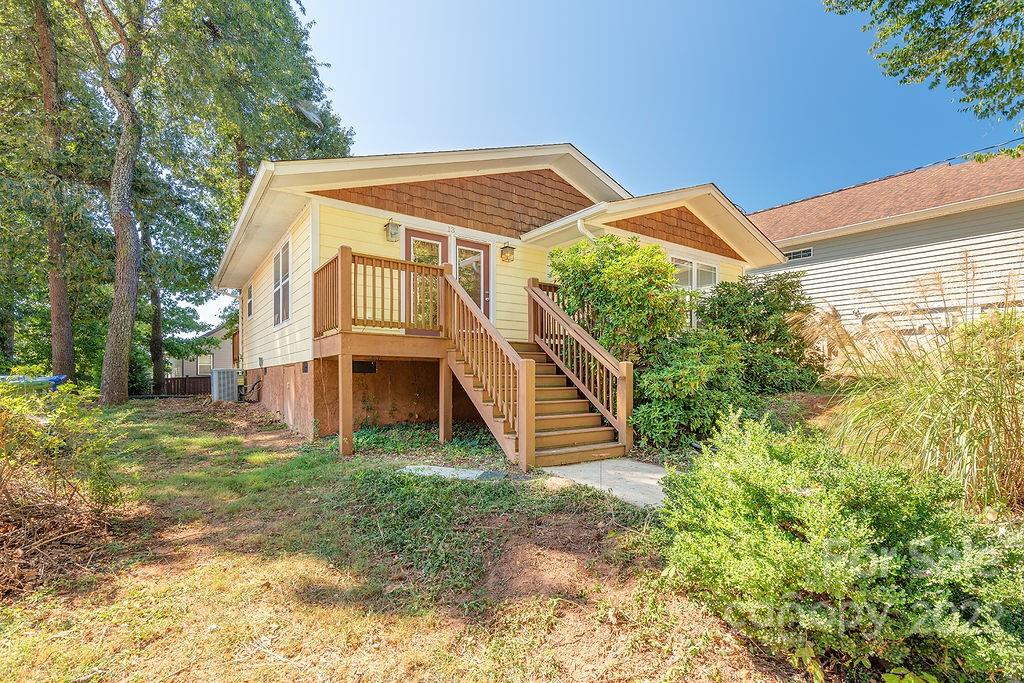 13 Tahkieostie Trail Asheville NC 28806