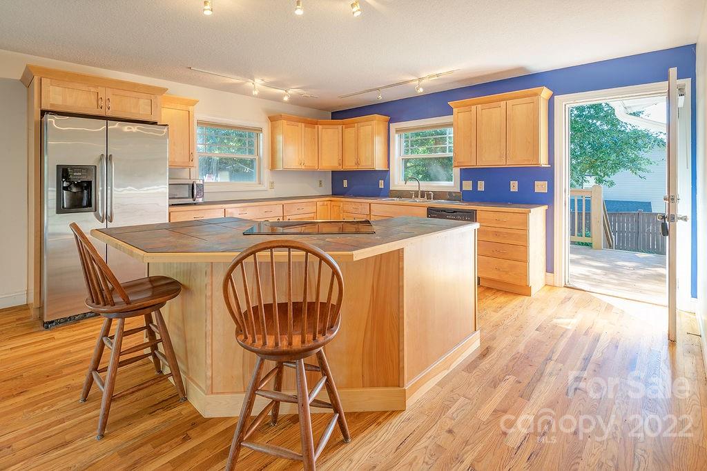 13 Tahkieostie Trail Asheville NC 28806