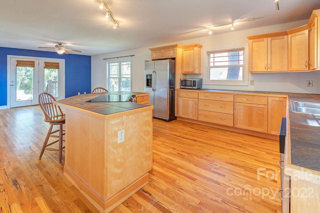 13 Tahkieostie Trail Asheville NC 28806