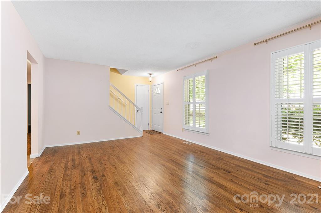 315 Heather Court Asheville NC 28804