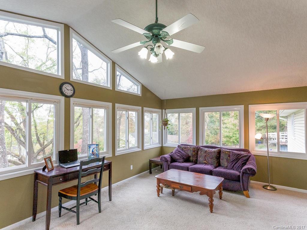 44 Samayoa Place Asheville NC 28806