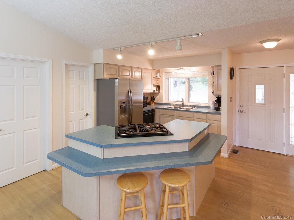 44 Samayoa Place Asheville NC 28806