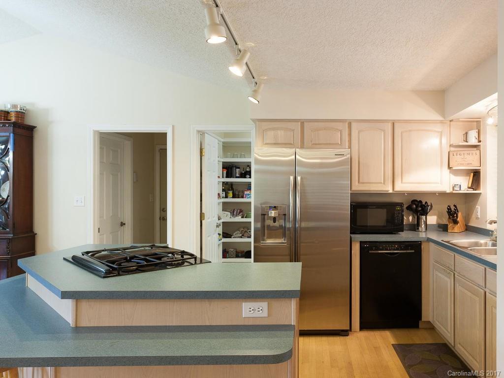 44 Samayoa Place Asheville NC 28806