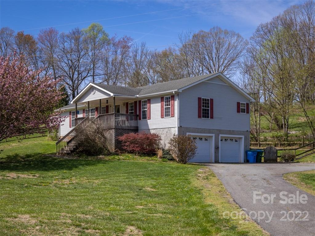 54 Tipton Farm Road Candler NC 28715