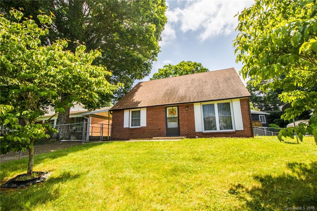 18 Dogwood Court Asheville NC 28805