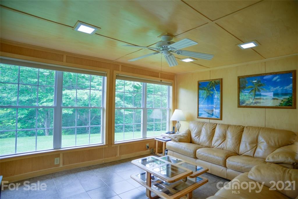 2656 Blue Rock Road Burnsville NC 28714