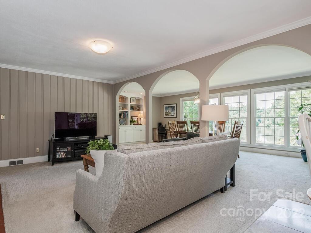 3612 Pickwick Lane Charlotte NC 28211