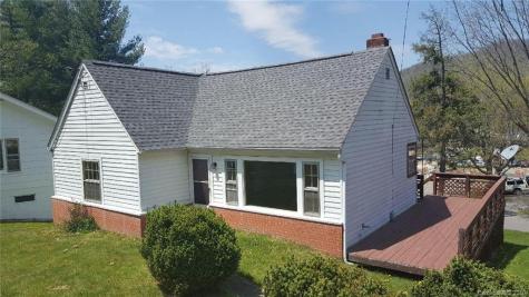 202 Hillside Drive Burnsville NC 28714