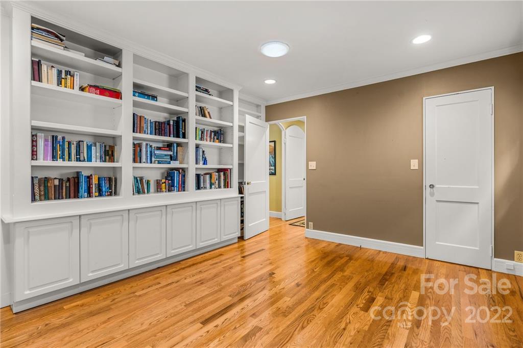 177 Woodland Road Asheville NC 28804