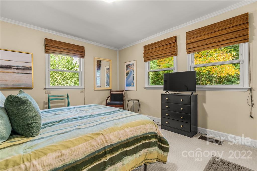 177 Woodland Road Asheville NC 28804