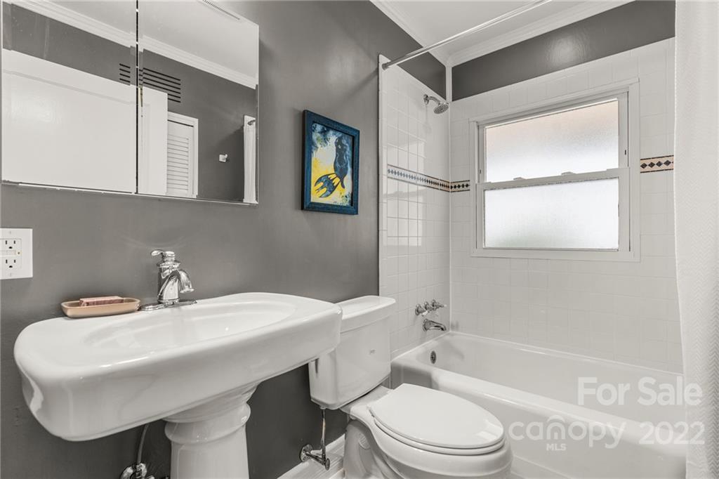 177 Woodland Road Asheville NC 28804