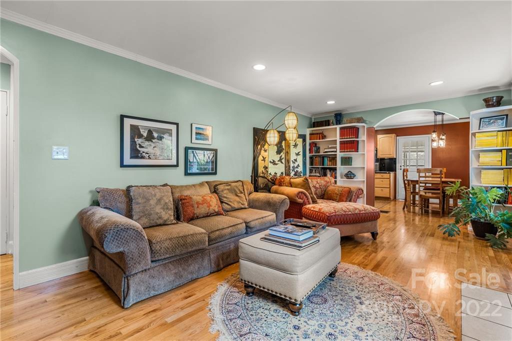 177 Woodland Road Asheville NC 28804