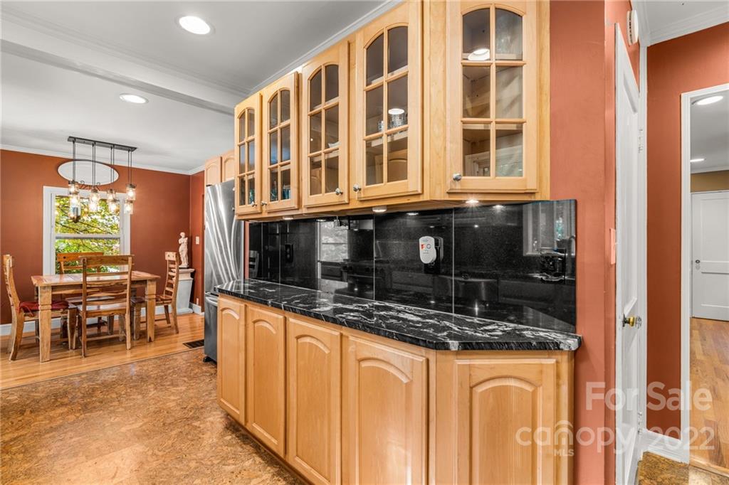 177 Woodland Road Asheville NC 28804