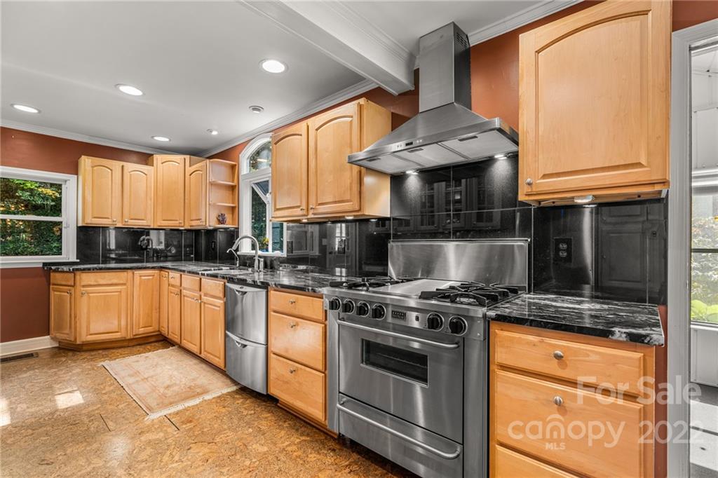 177 Woodland Road Asheville NC 28804
