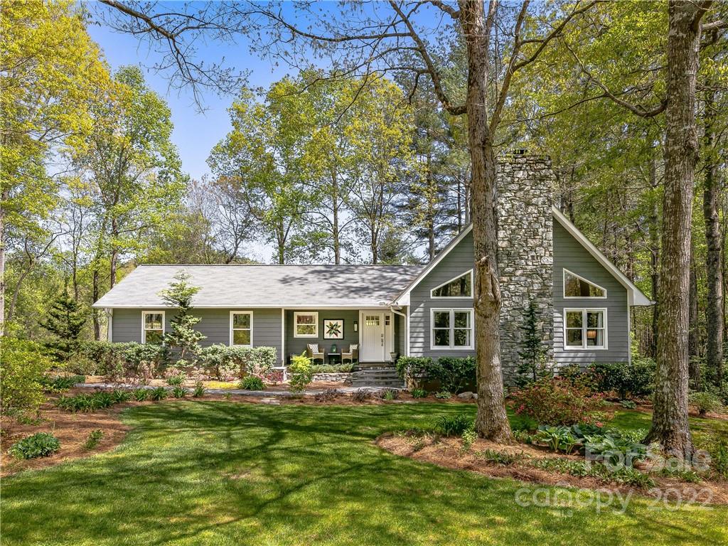 360 Donna Lane Fairview NC 28730