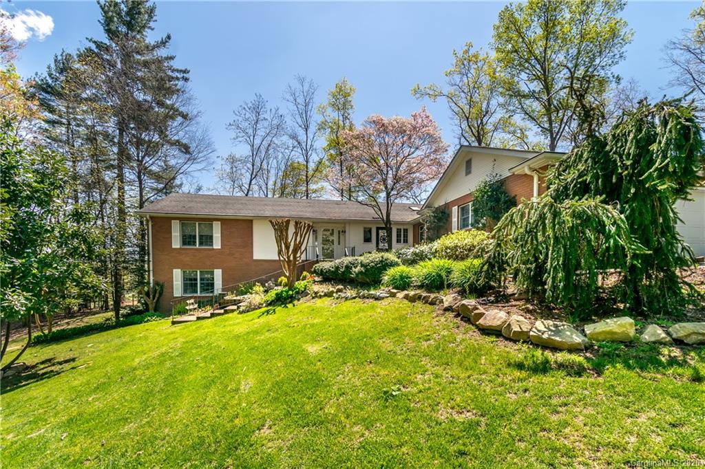 7 Greenbriar Woods Circle Etowah NC 28729