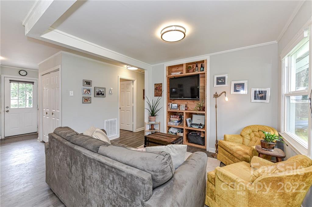 6509 Skycrest Lane Charlotte NC 28217