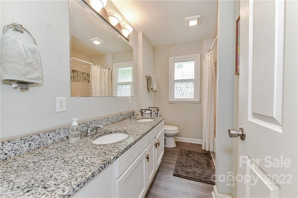 6509 Skycrest Lane Charlotte NC 28217