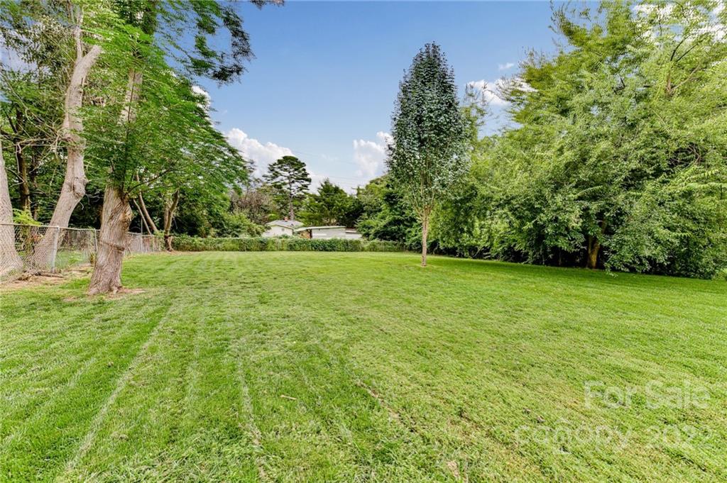 6509 Skycrest Lane Charlotte NC 28217