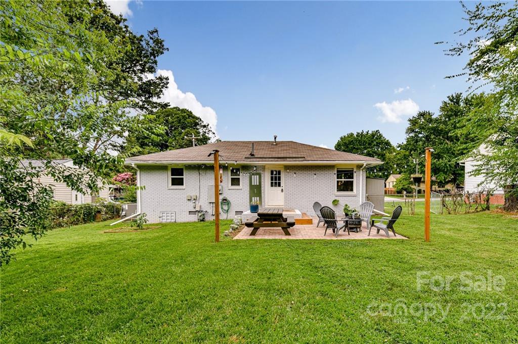 6509 Skycrest Lane Charlotte NC 28217