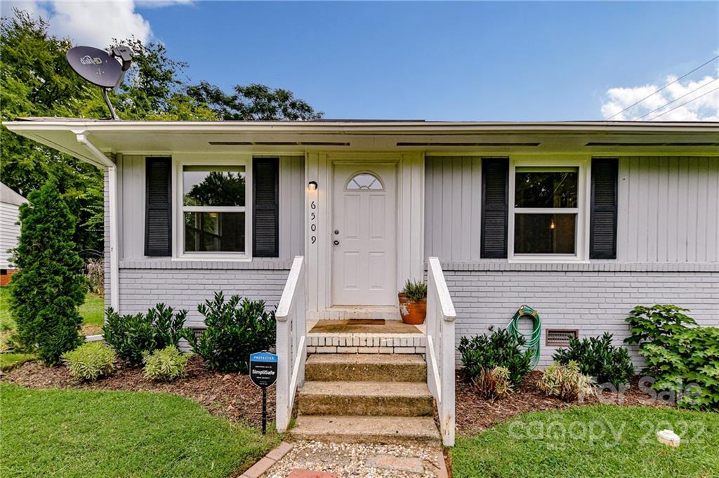 6509 Skycrest Lane Charlotte NC 28217