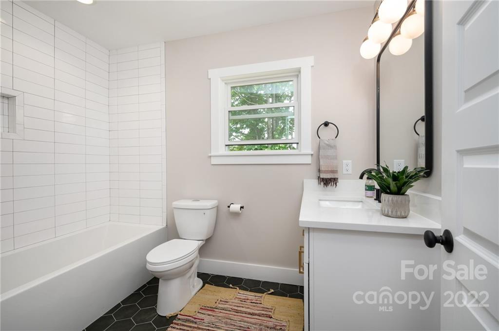 66 Brownwood Avenue Asheville NC 28806