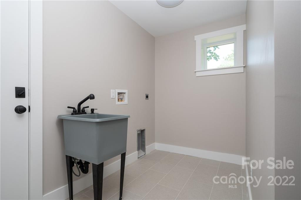 66 Brownwood Avenue Asheville NC 28806