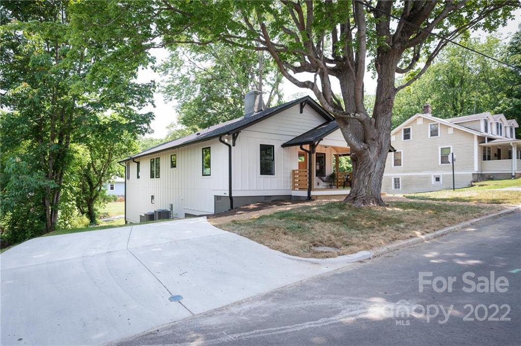 66 Brownwood Avenue Asheville NC 28806