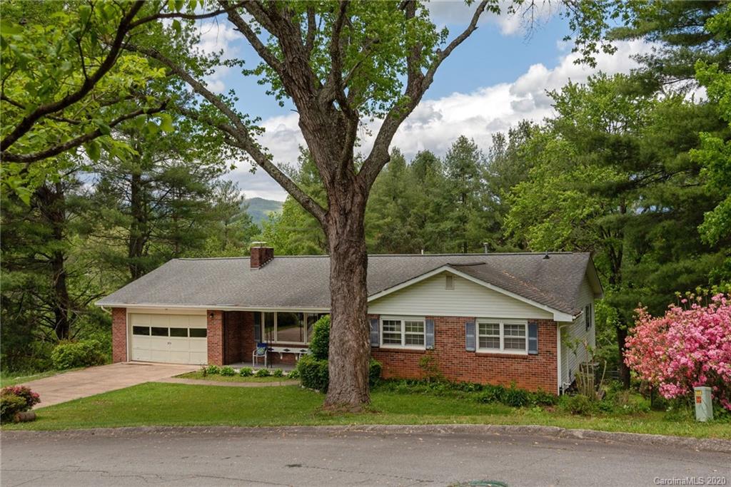 275 Delphia Drive Brevard NC 28712