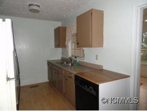 8 Somerset Road Arden NC 28704