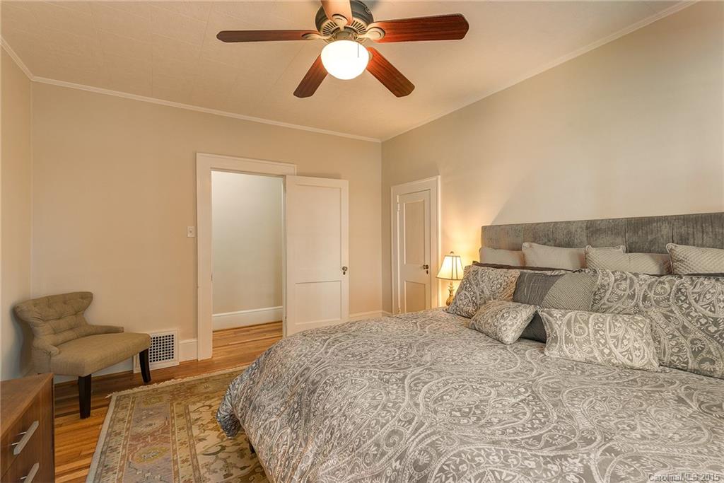 42 Tacoma Street Asheville NC 28801