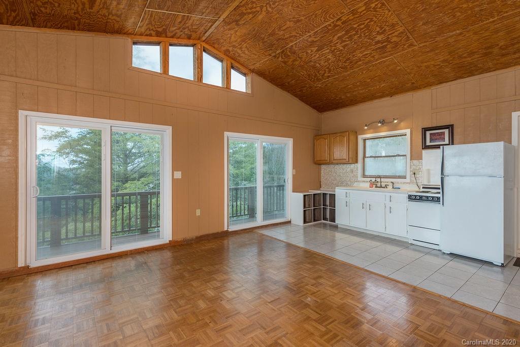 30 Rock Springs Lane Fairview NC 28730