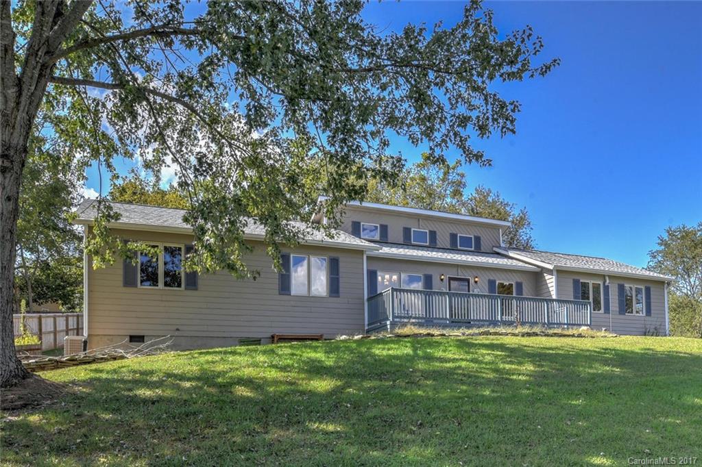 22 Pleasant Run Asheville NC 28806
