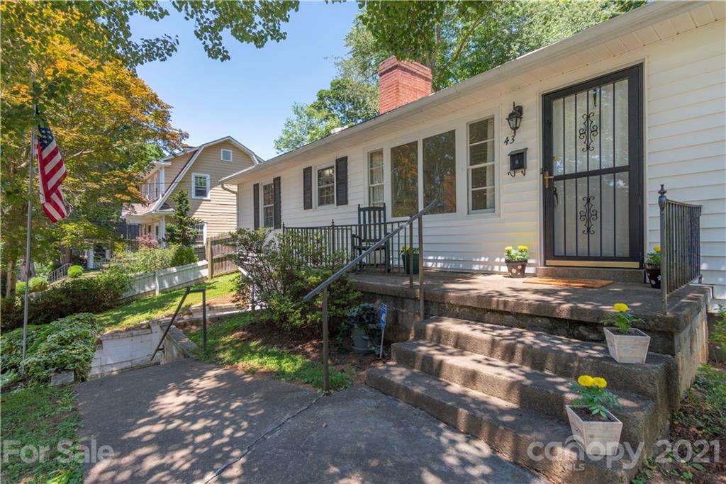 43 Woodvale Avenue Asheville NC 28804