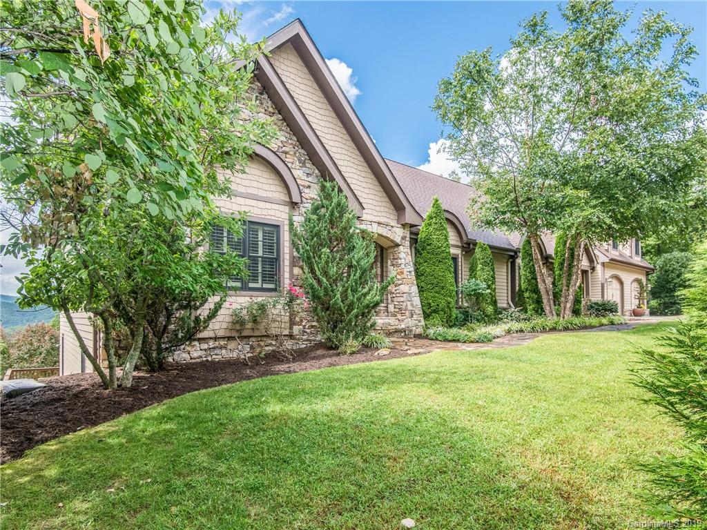 1063 Mills River Way Horse Shoe NC 28742