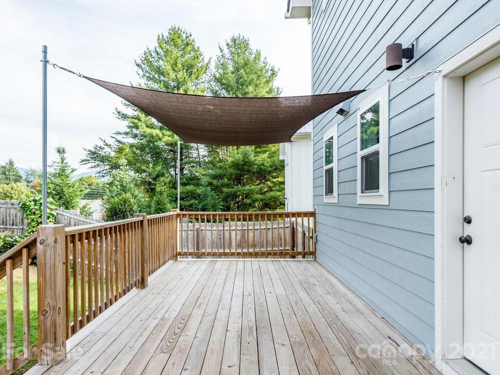 8 Maultsby Lane Asheville NC 28805