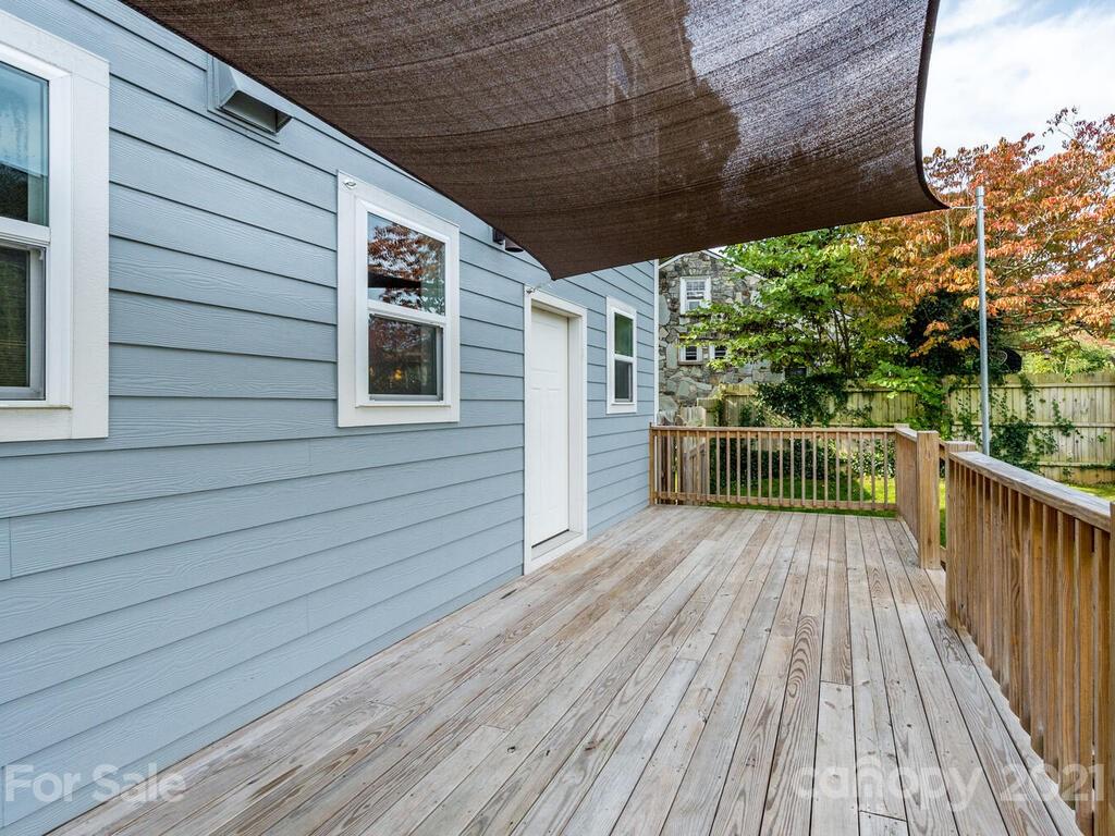 8 Maultsby Lane Asheville NC 28805
