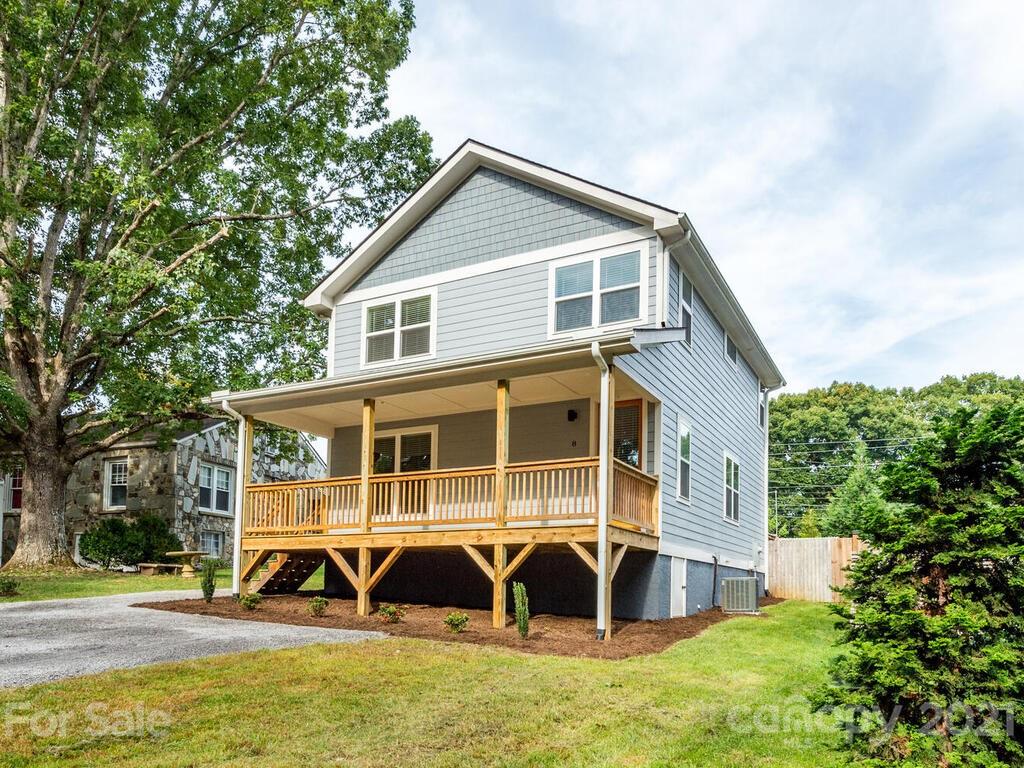 8 Maultsby Lane Asheville NC 28805