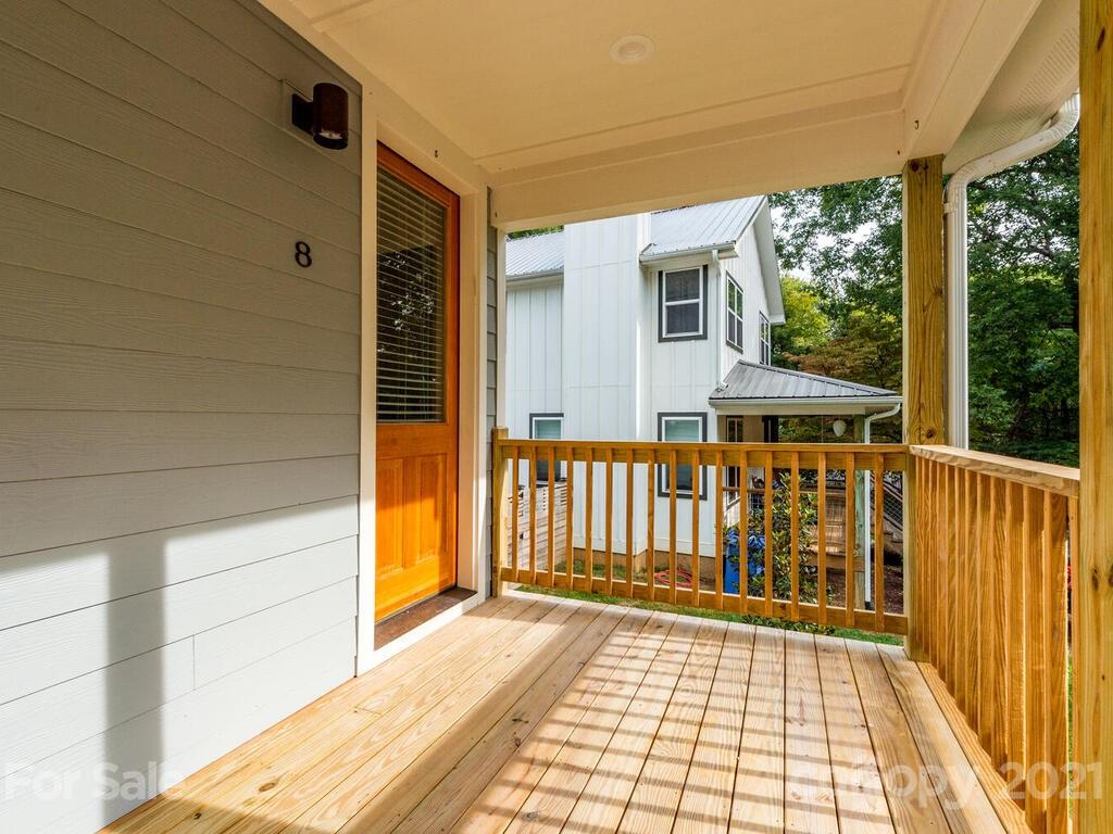 8 Maultsby Lane Asheville NC 28805
