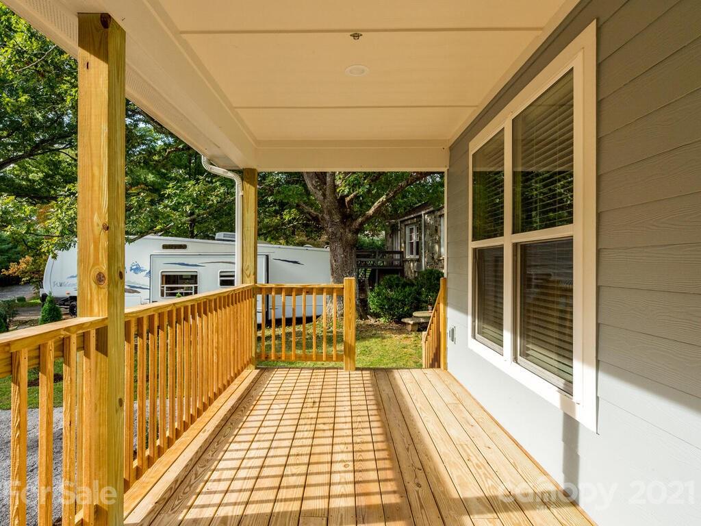 8 Maultsby Lane Asheville NC 28805