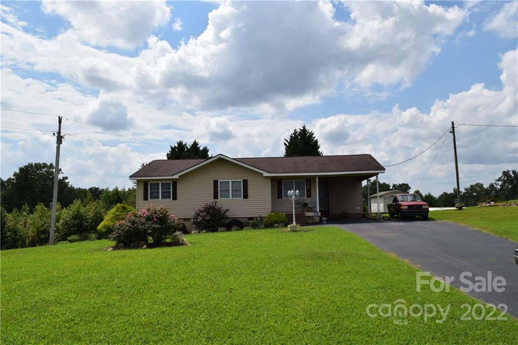 3136 Pea Ridge Road Mill Spring NC 28756