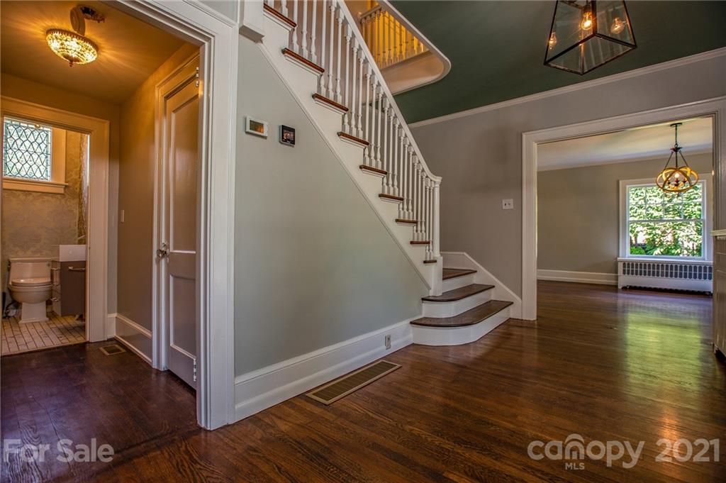 84 Kimberly Avenue Asheville NC 28804